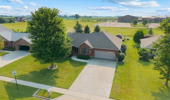 105 Sierra Ln, Arcanum, OH 45304