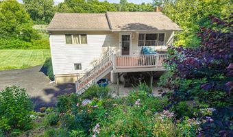 8 Pond Dr, Alloway, NJ 07422