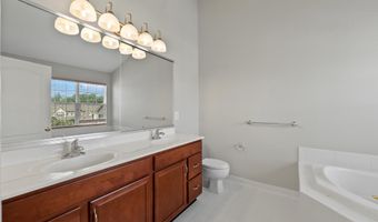 19608 EDGEMONT Sq, Ashburn, VA 20147