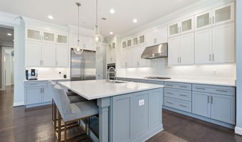 9123 OLD GEORGETOWN Rd, Bethesda, MD 20814