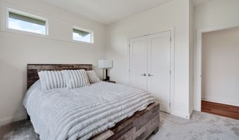 1101 SW Des Moines St, Ankeny, IA 50023