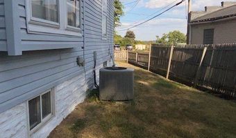 2156 7th St SW, Akron, OH 44314