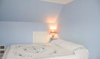 87 Middle Rd, Augusta, ME 04330