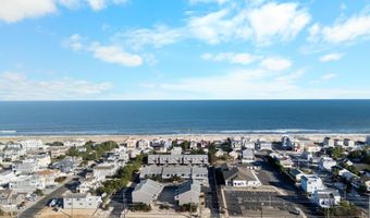 18 Mea Ln, Beach Haven, NJ 08008