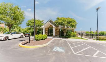24588 BYRNE MEADOW Sq 302, Aldie, VA 20105