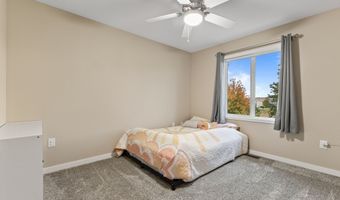 5012 NE Innsbruck Dr, Ankeny, IA 50021