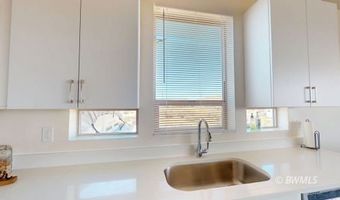1040 S Independence, Big Water, UT 84741