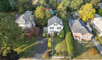 91 Ireland Pl, Amityville, NY 11701