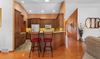 69 PENBROOK Cir, Appleton, WI 54913