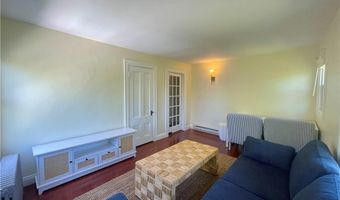 45 Woodlawn Ave 3, Bristol, RI 02809
