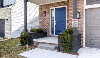 27632 Maryjane Ln E, Chesterfield, MI 48047