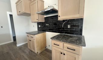 1236 Lighthouse Ln, Brookings, OR 97415