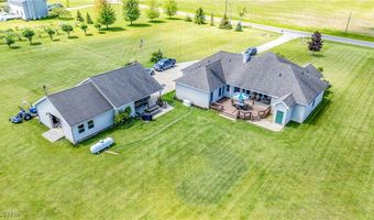 9903 Vermilion Rd, Amherst, OH 44001