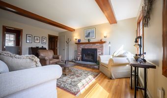 3 Old Dodgingtown Rd, Bethel, CT 06801