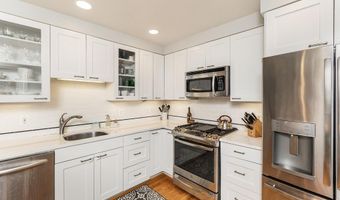 2320 SANFORD St, Alexandria, VA 22301