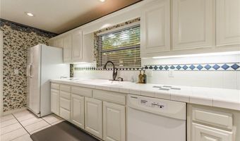 21 Castleford Dr, Bella Vista, AR 72714