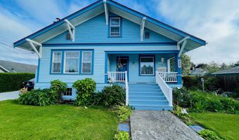 830 DIVISION St SE, Bandon, OR 97411