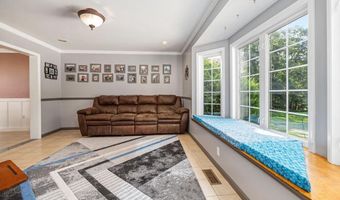 15 ORIOLE Ln, Reading, PA 19606