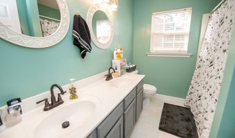 864 Thornbird Cir, Boiling Springs, SC 29316