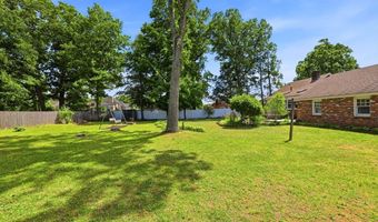 115 Poplar St, Agawam, MA 01030