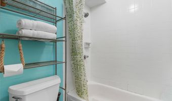 2463 Kuhio Ave 905, Honolulu, HI 96815