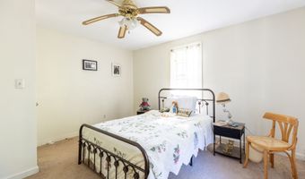 33 Forge Dr, Avon, CT 06001