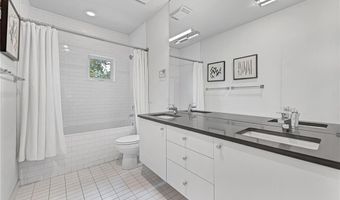 505 SE D St, Bentonville, AR 72712