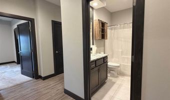 640 S 9th St, Akron, IA 51001