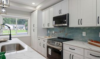 2102 MOORLAND Dr, Bel Air, MD 21015