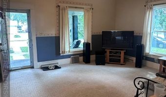 709 N St, Aurora, NE 68818