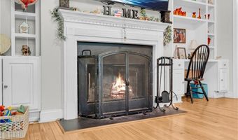 905 Daisy Ln, Athens, GA 30605