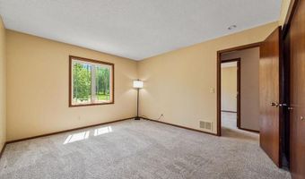 15769 Hayes Trl, Apple Valley, MN 55124