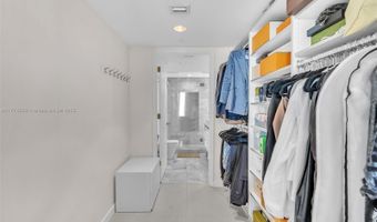 9821 E Bay Harbor Dr 501, Bay Harbor Islands, FL 33154