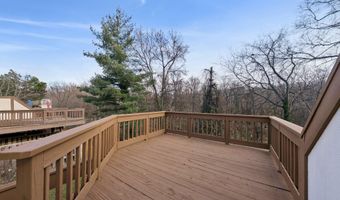 7307 CASTLEBERG Ct, Alexandria, VA 22315