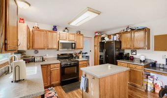 1721 Dorchester Ave, Algonquin, IL 60102