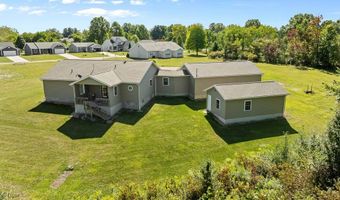 1993 Park Commons Cir NE, Alliance, OH 44601