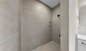 5524 DEL CORONADO Dr, Apollo Beach, FL 33572