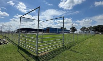 125 B Rolling Bend Rd, Alvord, TX 76225