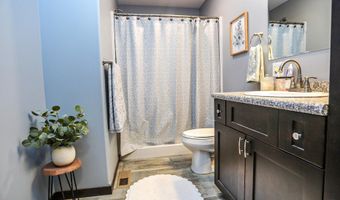 1203 Nano Nagle Ave, Aberdeen, SD 57401