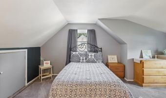 30 Clark Pl, Avenel, NJ 07001
