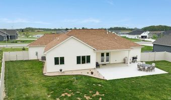201 Thoroughbred Ln, Auburn, IN 46706