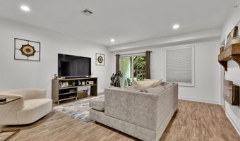 59 White Oak Ln, Aberdeen, NJ 07747