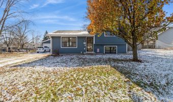 1020 7th St NW, Altoona, IA 50009