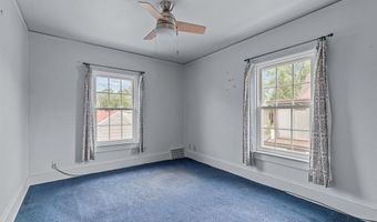518 E SUMMER St, Appleton, WI 54911