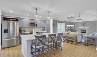 108 Mourning Dove Dr, Bonneau, SC 29431