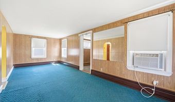 15 Rhodes Ave, East Providence, RI 02915