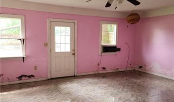 1721 Arcadian St, Savannah, GA 31405