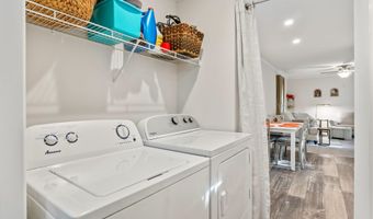 4 Clover Corner Ln, Augusta, ME 04330