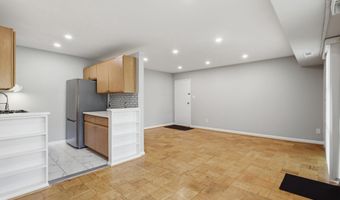 4203 AMERICANA Dr 101, Annandale, VA 22003
