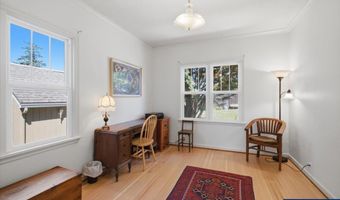 11255 Kroenig Rd, Amity, OR 97101